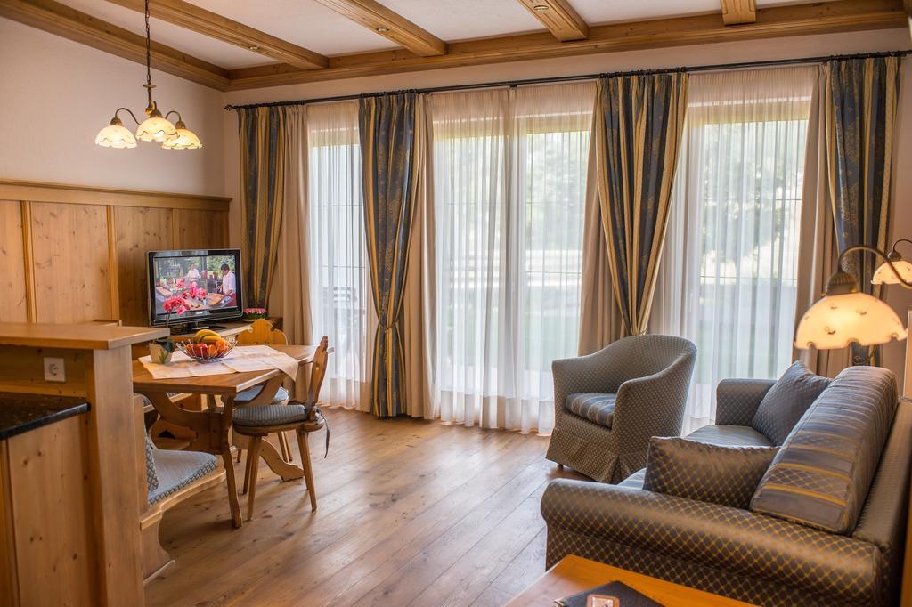 Abanico Appartements Seefeld in Tirol Room photo